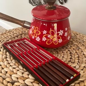 Vintage Retro Red Floral Enamel Fondue Pot, 1960’s, Vintage With Fondue Sticks